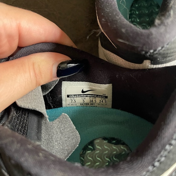 Black Nike Free 5.0 - Picture 4 of 8